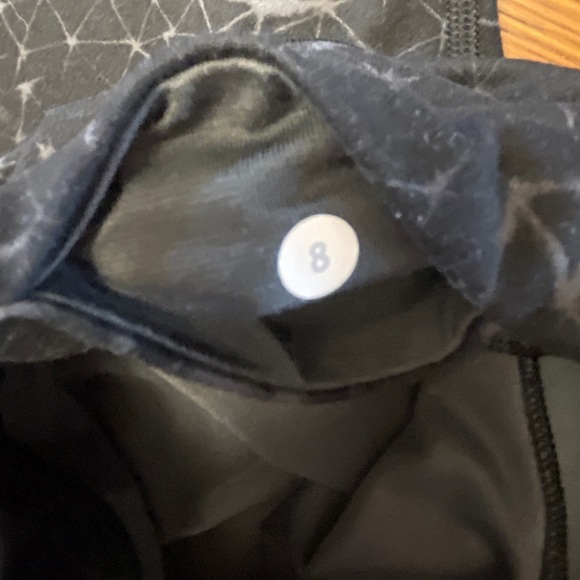 Lululemon tights, size 8 - Picture 6 of 6